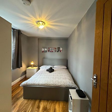 Lovely 2 Bedrooms Apartment Londýn Exteriér fotografie