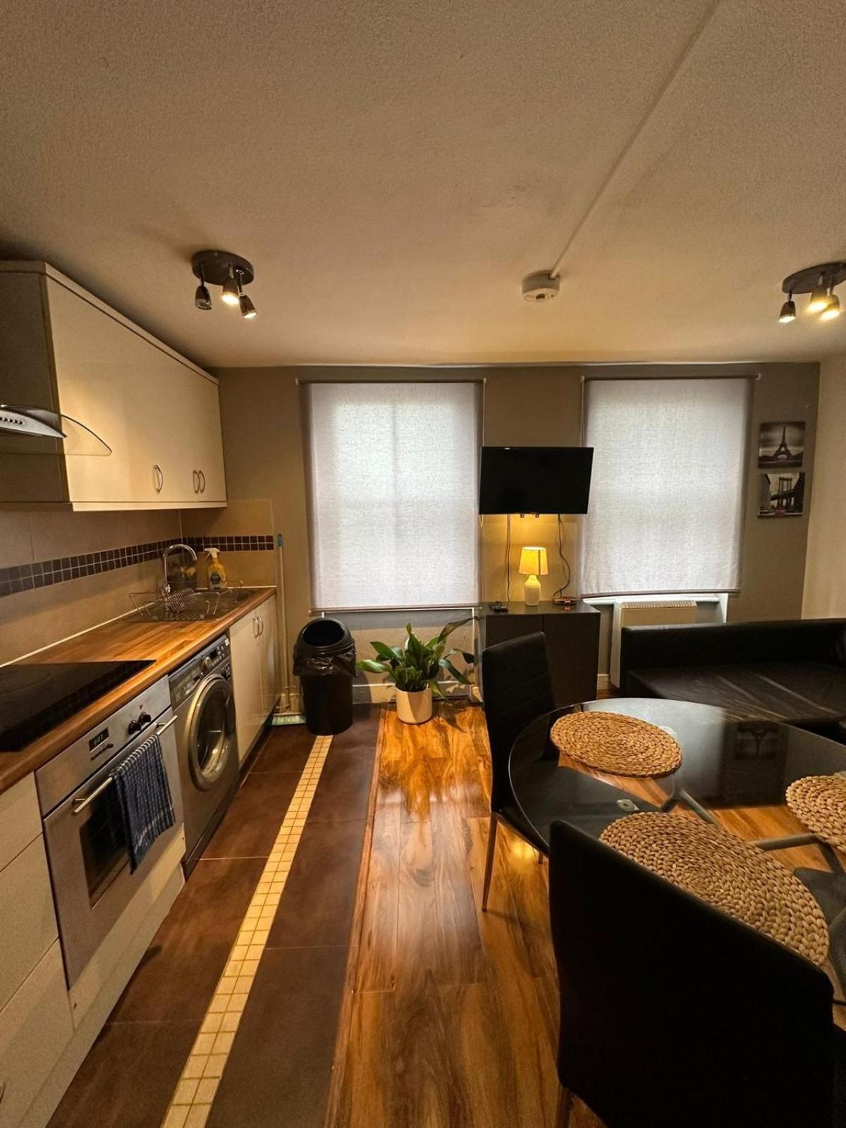 Lovely 2 Bedrooms Apartment Londýn Exteriér fotografie